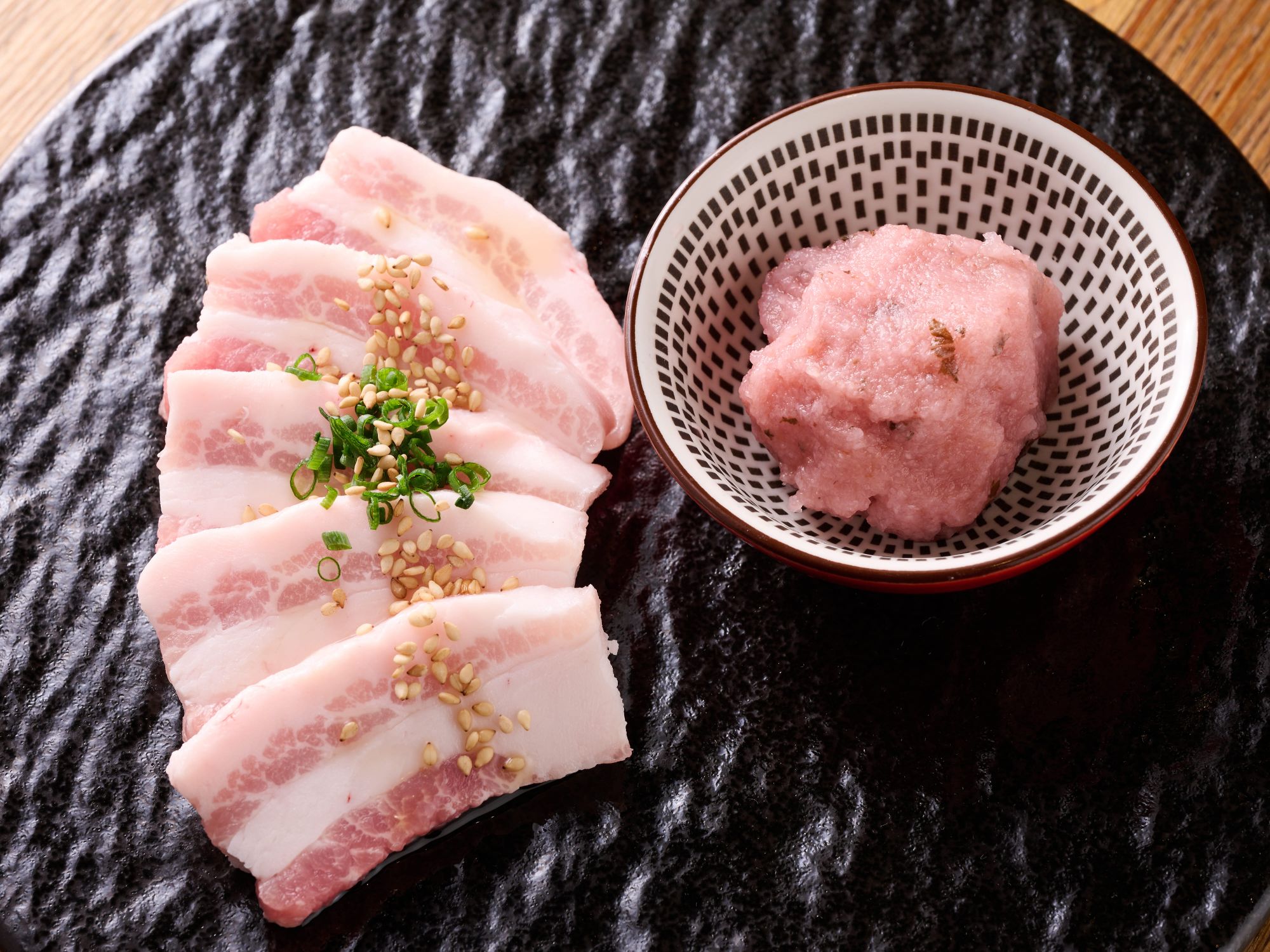ホルモン 豚バラと梅おろし