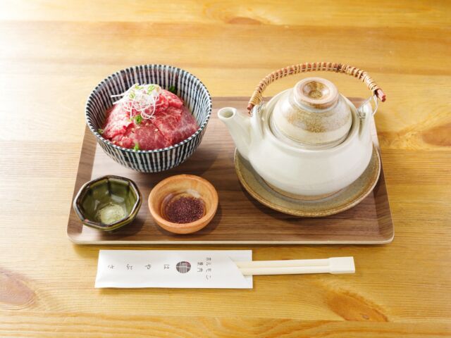 どうもこんにちは🐮最近のコンビニのコーヒーに一言物申す店主の須田です🐷  最近はセブンやローソンに行くとコーヒーの濃さが『薄め』『普通』『濃いめ』の３種類から選べませす。  なんて便利なんだ‼️
たかだか100円のコーヒーで、ここまで出来るのか❗️
やはりコーヒーの濃さも、その日の気分があります。
そこを捉えた商品開発部の戦略でしょう。
私は完全に術中にはまり、毎日の楽しみになっています。
何気ない、いつもの日常にワンポイント、当店もそんな焼肉屋を目指したいですね🥹  ではでは本日も気合い入れて、最強のホルモンと焼肉をご用意して皆様のご来店を心よりお待ちしております🙇‍♂️
————————————
ホルモン焼肉　はやぶさ
千葉県船橋市葛飾町2-408-2
☎️『047-407-2727』
【火水金土日】
17:00〜23:00（Lo:22:30）
月、木定休日  ■YouTubeチャンネル■
【平凡な夫婦の営む焼肉屋】
https://youtube.com/channel/UC1-89kwtv-OBS3ExW1p0N6w
■ホームページ■
https://horumon8929-hayabusa.com/  【イギリス🇬🇧LUXlifeMagazine 主催】
『Best Yakiniku Style Restaurant 2023 Chiba』
受賞  【イタリア🇮🇹SLUURPY】
RECOMMENDED2023 推奨  【３月２１日🌍１８：２５〜】
有吉の世界同時中継　出演😍
————————————
#ホルモン焼肉はやぶさ
#西船橋はやぶさ
#西船橋焼肉
#船橋焼肉
#西船橋ホルモン
#船橋ホルモン
#船橋
#東船橋
#下総中山
#市川
#津田沼
#本八幡
#西船橋
#行徳
#千葉グルメ
#海神
#新浦安
#原木中山
#南行徳
#妙典
#西船橋居酒屋
#西船橋グルメ
#西船橋ニシュラン
#西船橋南口
#西船橋徒歩２分
#肉茶漬け
#セブンコーヒー
#ローソンコーヒー
#濃さが選べる